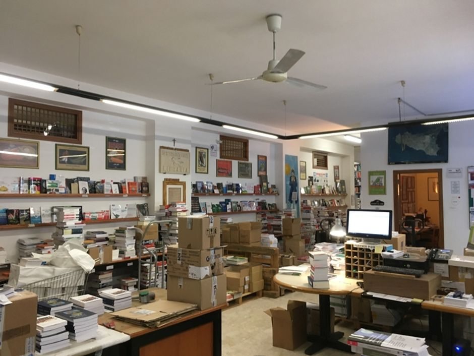 #5705 Locale commerciale in complesso residenziale in vendita - foto 4