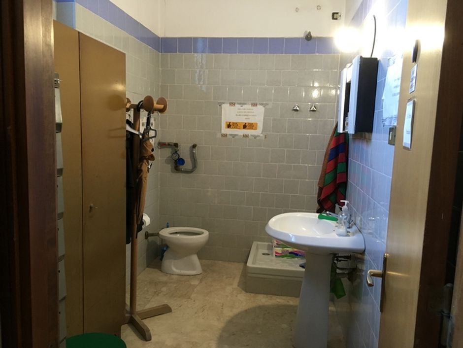 #5705 Locale commerciale in complesso residenziale in vendita - foto 9