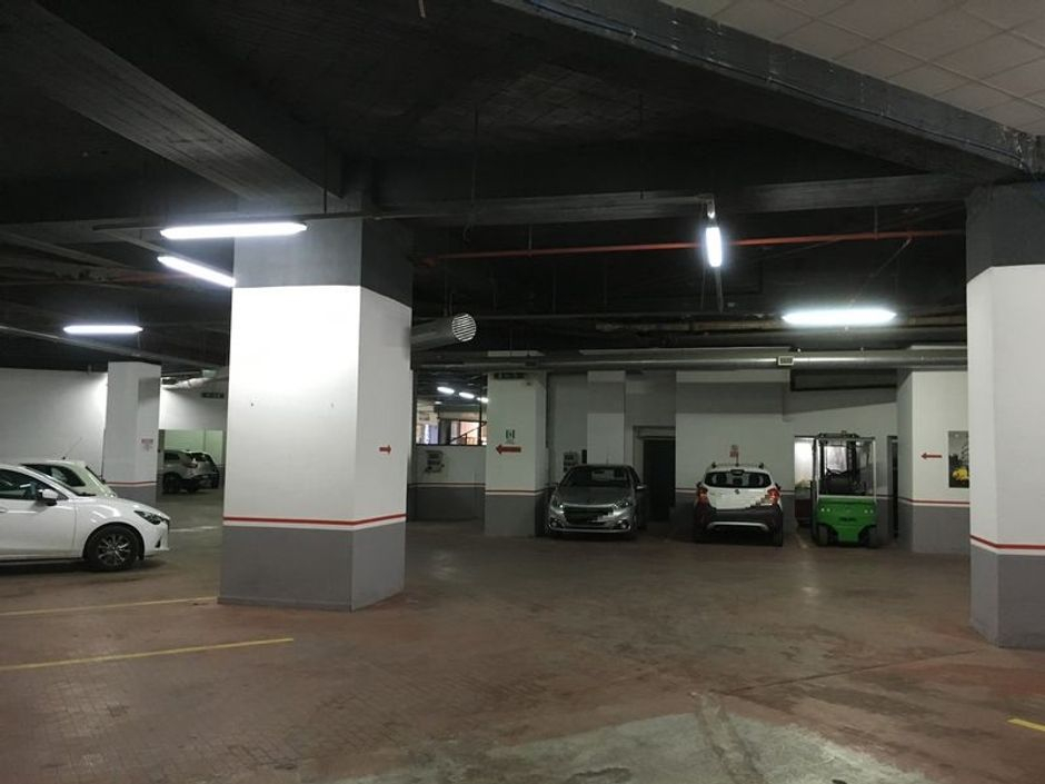 #5777 Supermercato con parcheggio e magazzini in vendita - foto 5