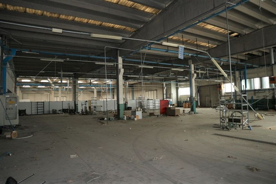 #5800 Capannone industriale con corte in vendita - foto 3