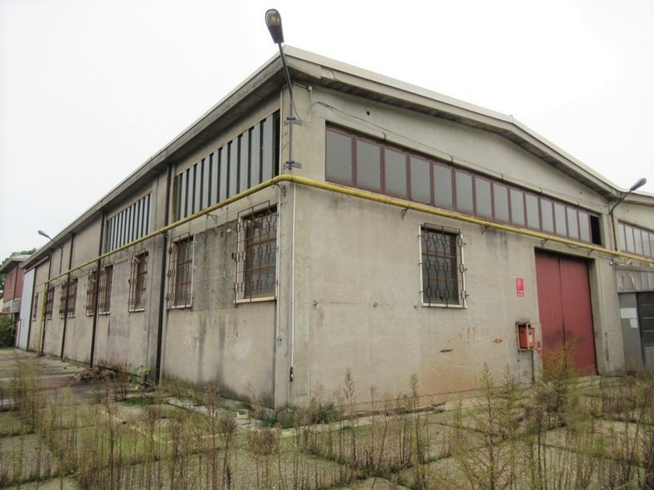 #5823 Capannone con palazzina uffici e piazzale in vendita - foto 11
