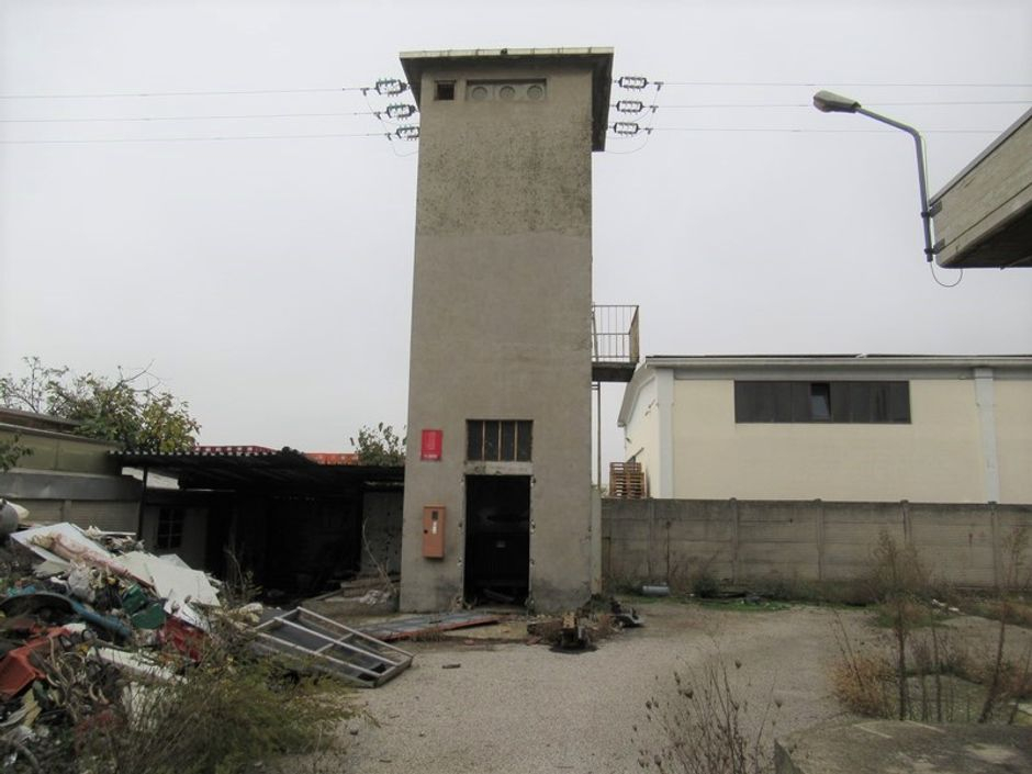 #5823 Capannone con palazzina uffici e piazzale in vendita - foto 12