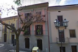 Earth sky dwelling in the historic center - Lote 5930 (Subasta 5930)