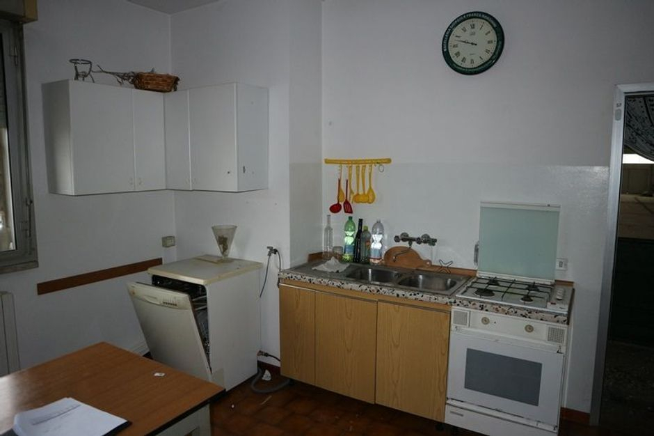#6101 Capannone industriale con appartamento in vendita - foto 4