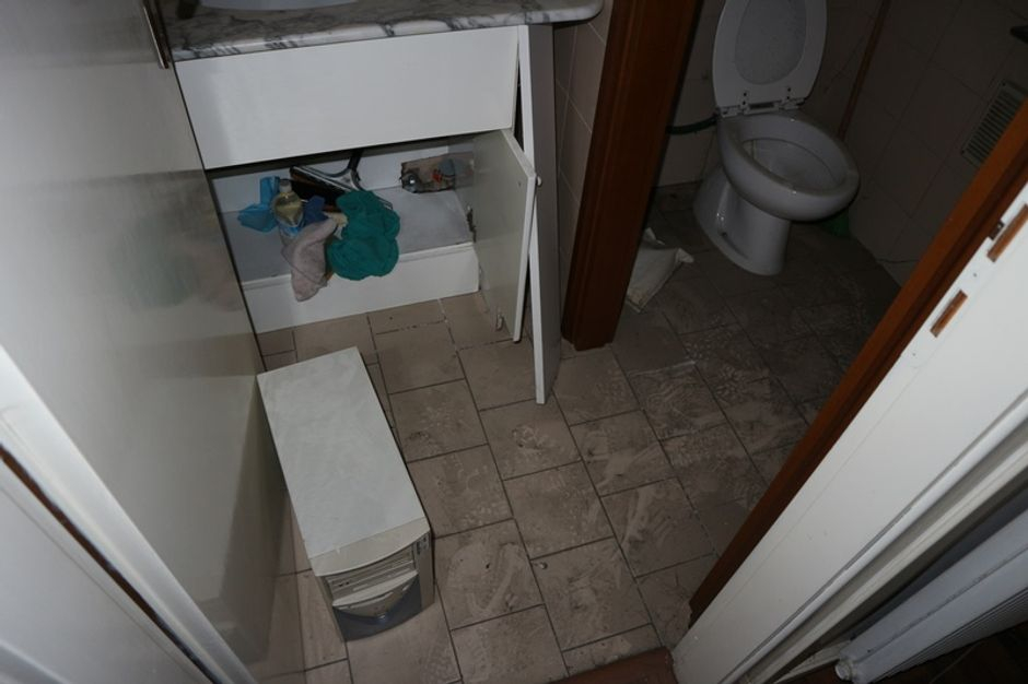 #6106 Negozio al piano terra in ampio complesso terziario in vendita - foto 4