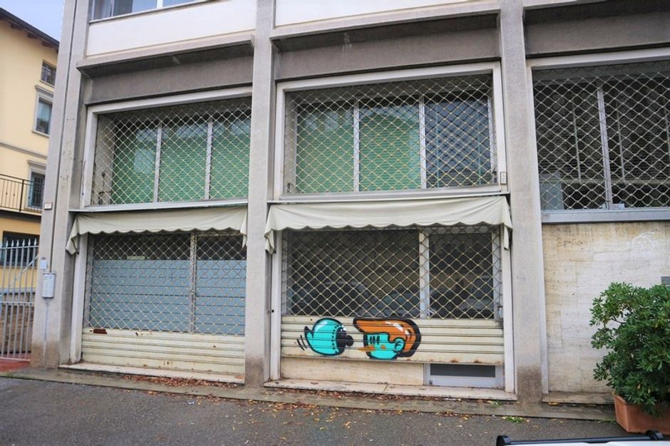 #6111 Negozio con sotto-negozio e cantina in vendita - foto 1