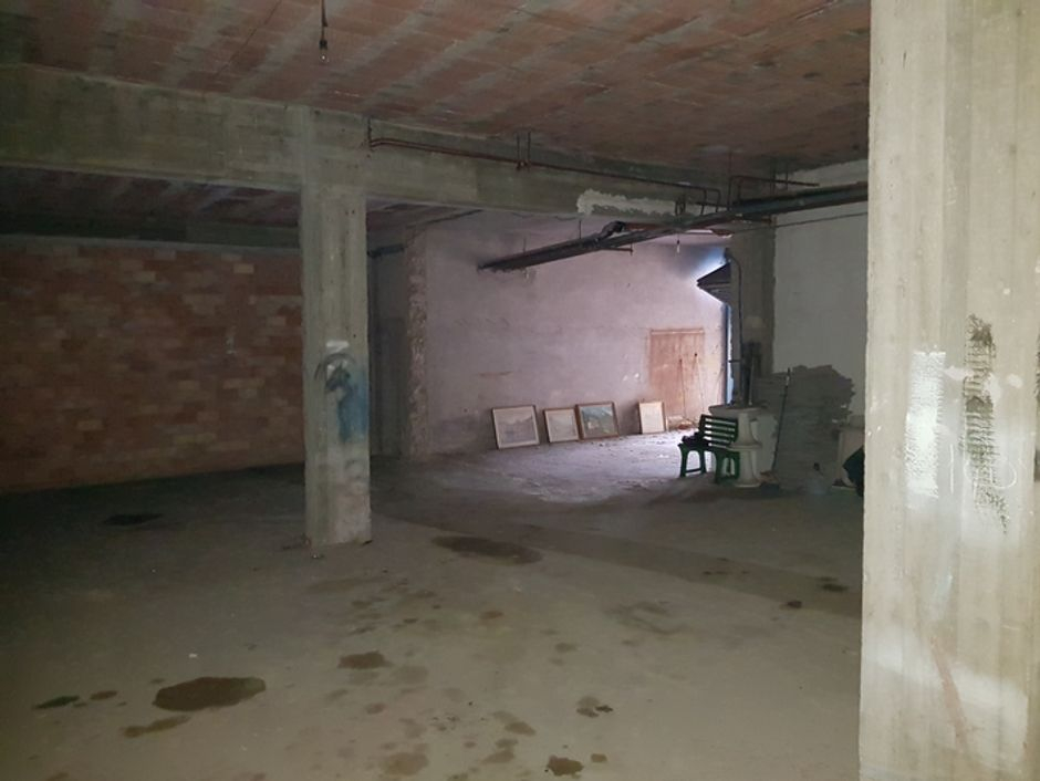 #6297 Piena proprietà di magazzino e cantina al piano interrato in vendita - foto 1