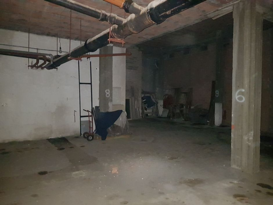 #6297 Piena proprietà di magazzino e cantina al piano interrato in vendita - foto 2