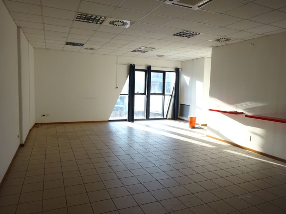 #6362 Negozio in complesso commerciale in vendita - foto 2