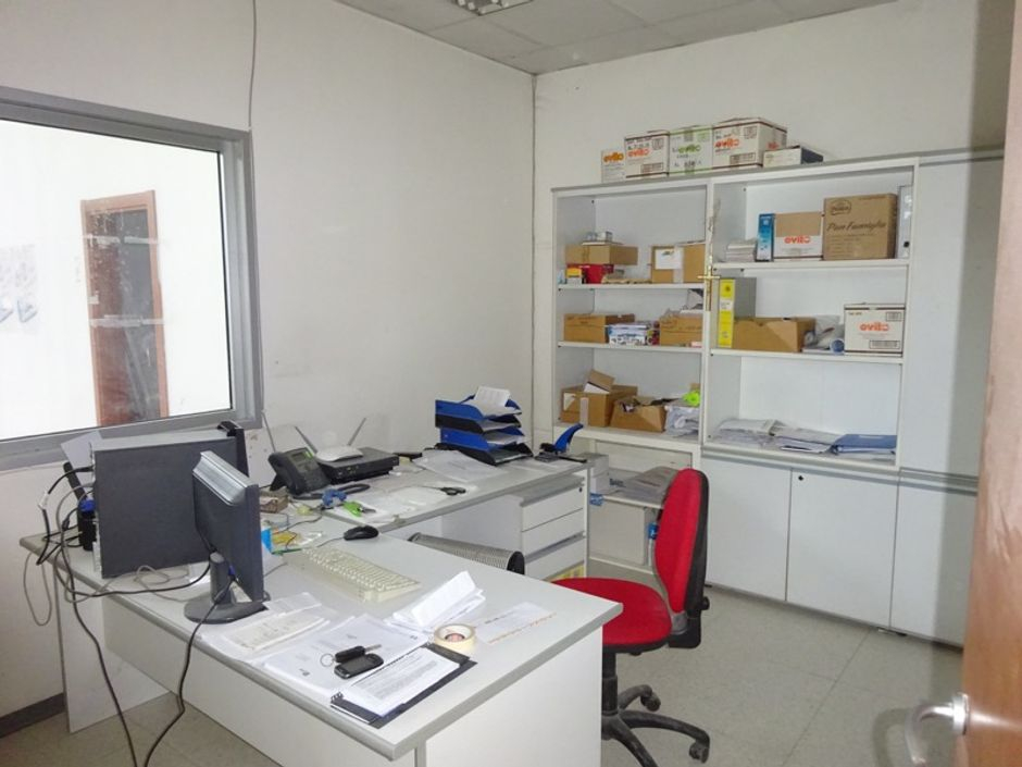#6376 Porzione di capannone adibito a magazzino in vendita - foto 4
