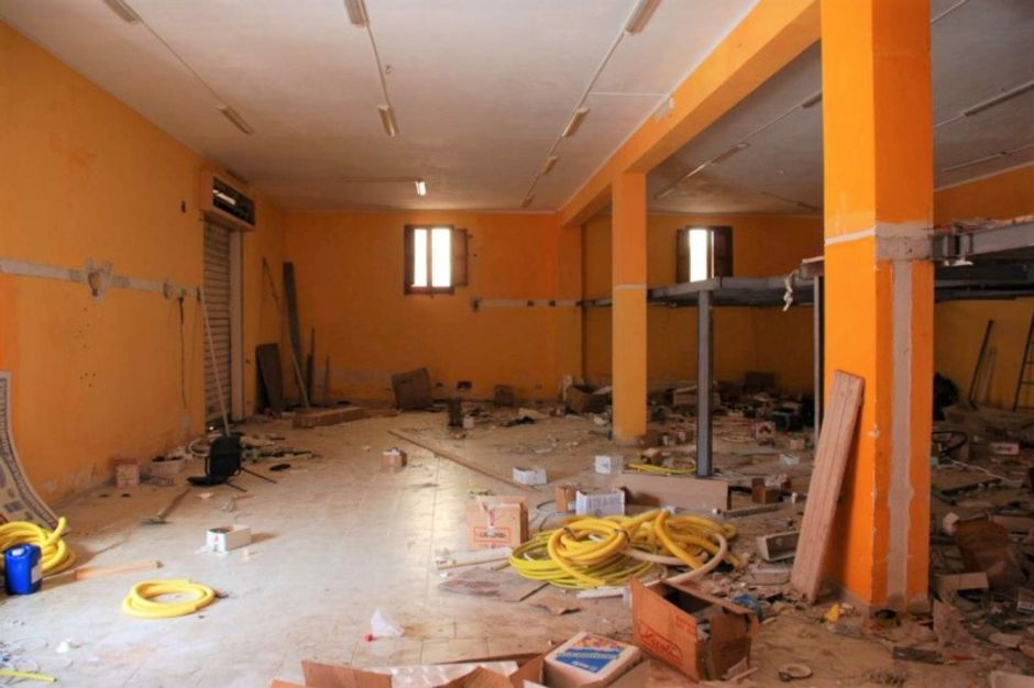 #6402 Locale commerciale al piano terra in vendita - foto 1