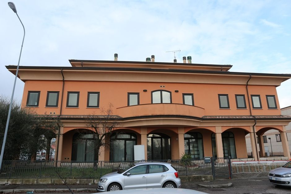 #6447 Negozi al piano terra e ripostigli in vendita - foto 9