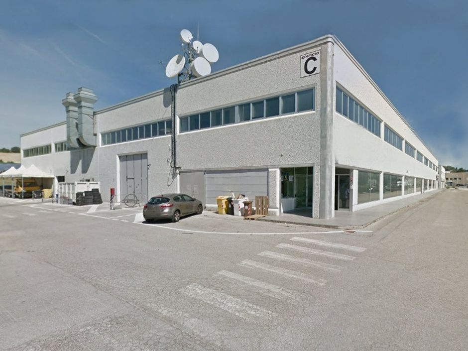 #6507 Porzione di capannone artigianale in vendita - foto 2