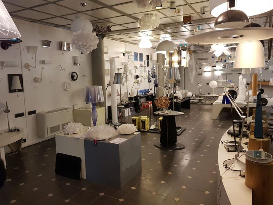 #6521 Capannone artigianale con showroom in vendita - foto 2