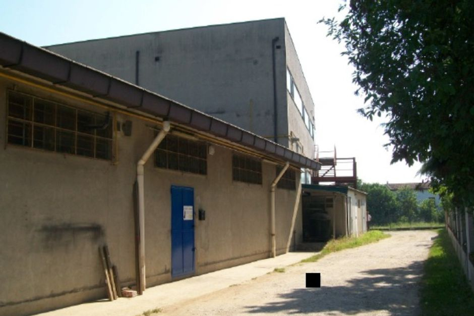 #6596 Due capannoni artigianali con uffici in vendita - foto 4