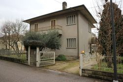 Independent house with double apartment - Lot 6630 (Auction 6630)