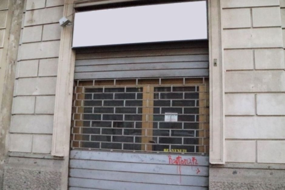 #6645 Locale commerciale (sub 32) al piano terra in vendita - foto 1