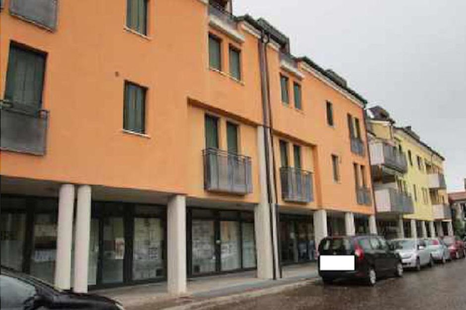 #6706 Negozio (sub. 10) con cortile esclusivo in vendita - foto 3