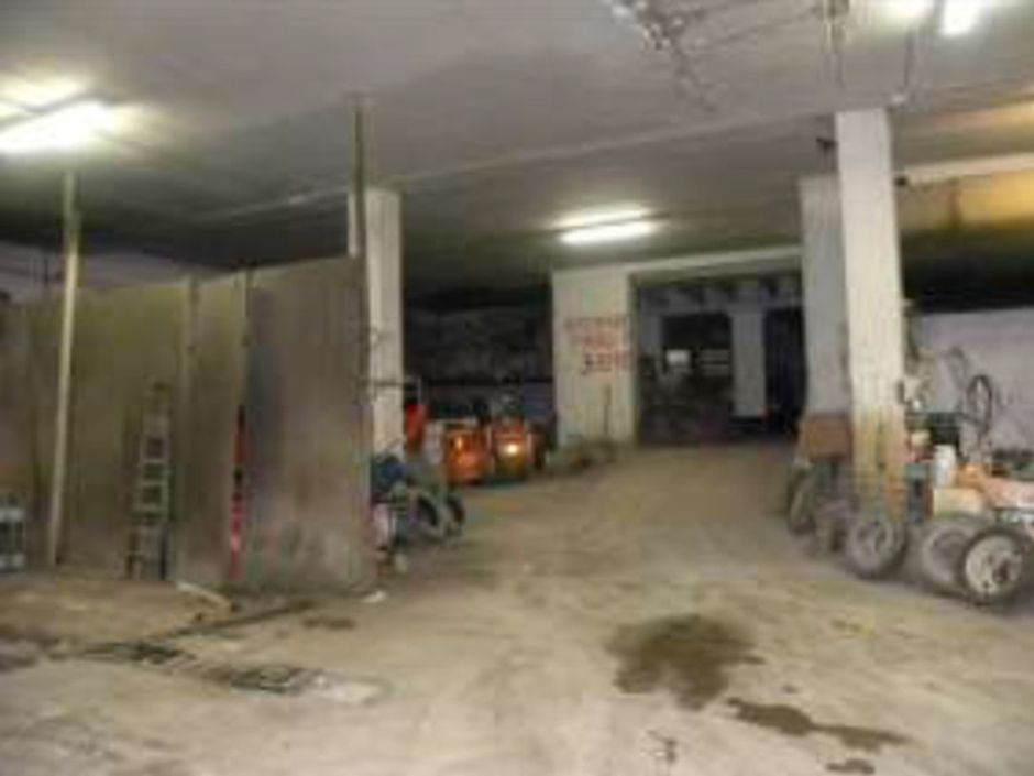 #671 Magazzini e deposito interrati in vendita - foto 5