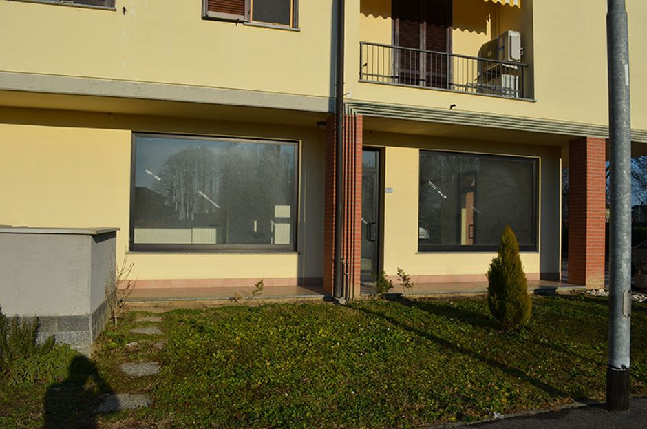 #6725 Negozio in zona centro in vendita - foto 3