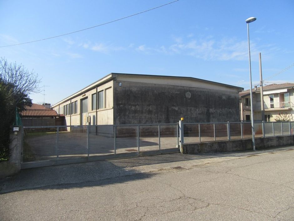 #6760 Quota 2/9 di Capannone industriale in vendita - foto 3