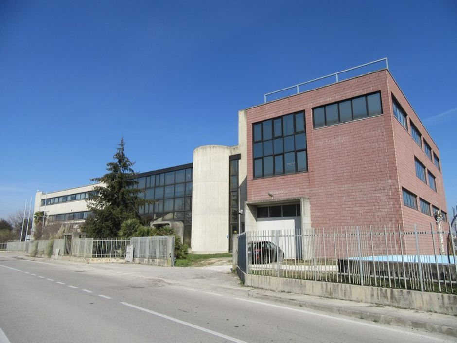 #6777 Complesso produttivo in vendita - foto 1