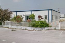 Office building with courtyard and parking area - Lot 6782 (Auction 6782)
