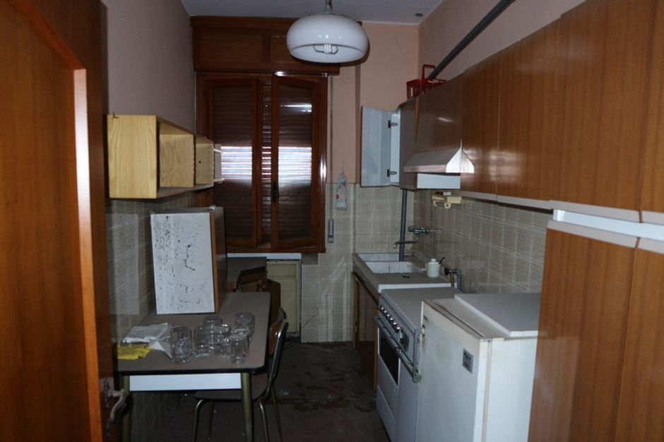 #6794 Palazzina con locali commerciali e appartamenti in vendita - foto 6