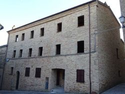 Sky earth building under renovation - Lot 6820 (Auction 6820)