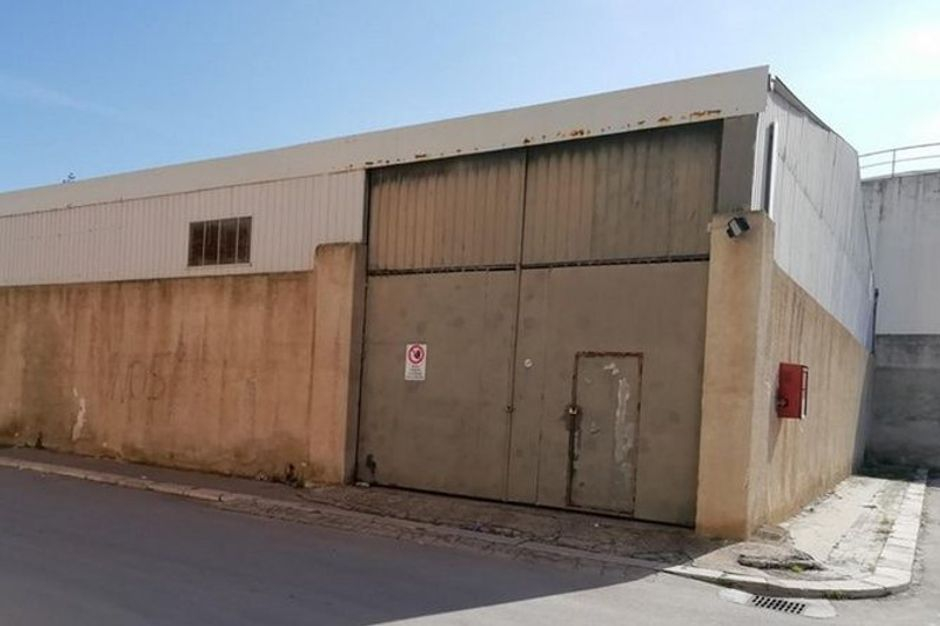 #6824 Cessione di capannone industriale e di licenza doganale in vendita - foto 10
