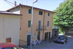 Appartamento duplex in collina e cantina rustica - Lotto 6914 (Asta 6914)