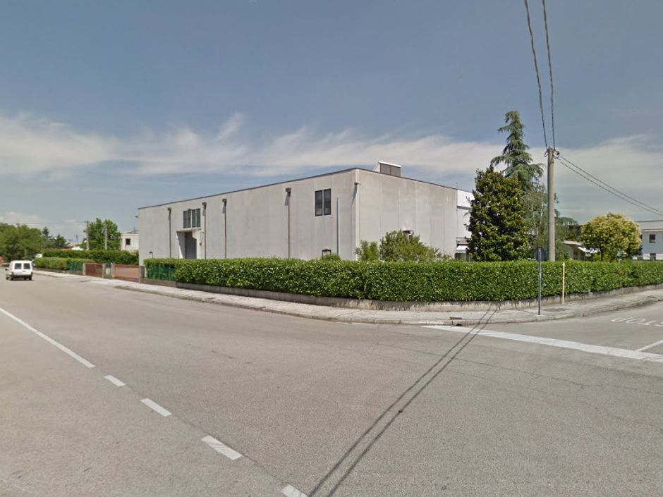 #6929 Complesso produttivo con annesso corpo uffici in vendita - foto 1