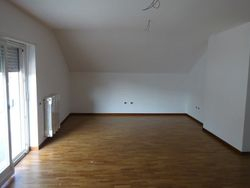 Appartamento piano quarto (sub 12) con garage - Lotto 6946 (Asta 6946)