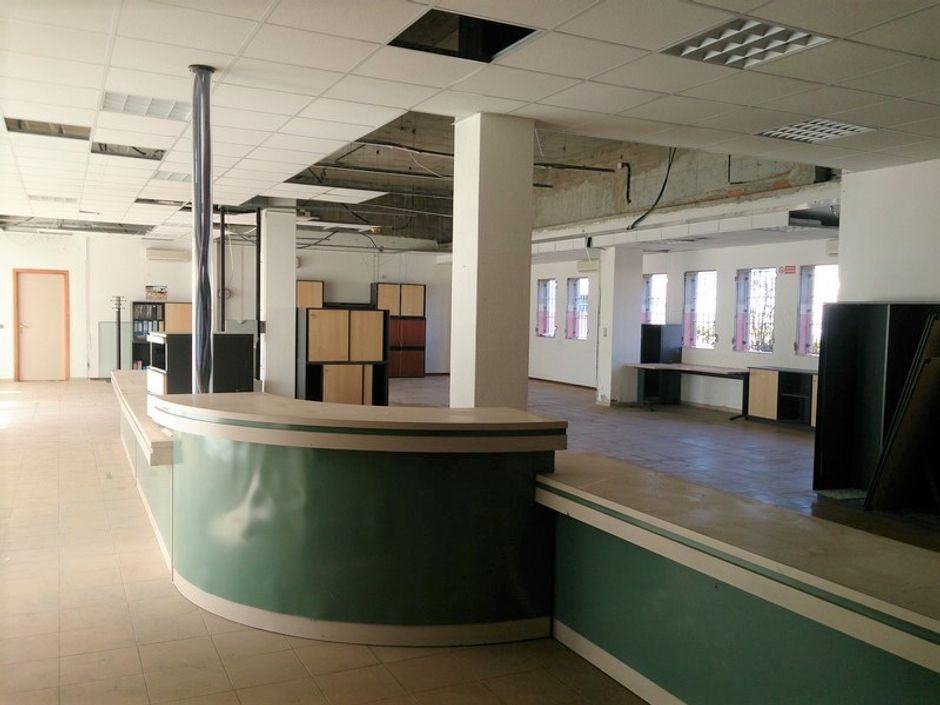 #6958 Stabilimento industriale con terreno edificabile in vendita - foto 6