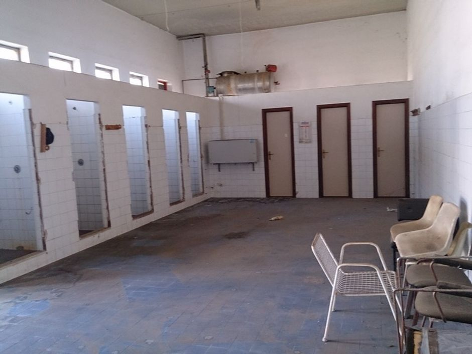 #6958 Stabilimento industriale con terreno edificabile in vendita - foto 8