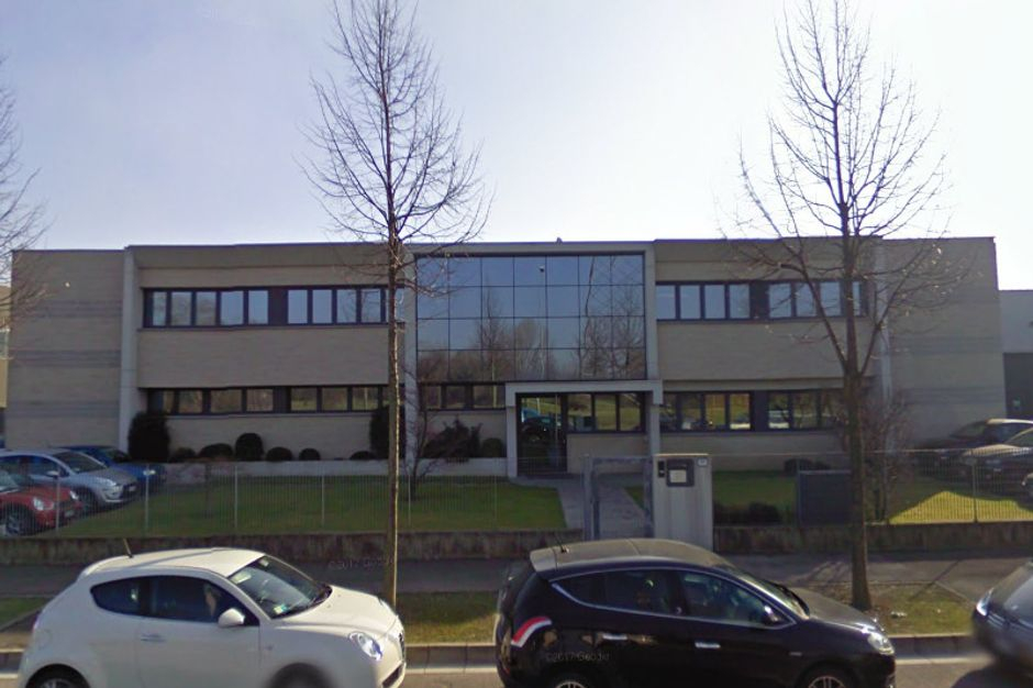 #6962 Capannone industriale con uffici in vendita - foto 1