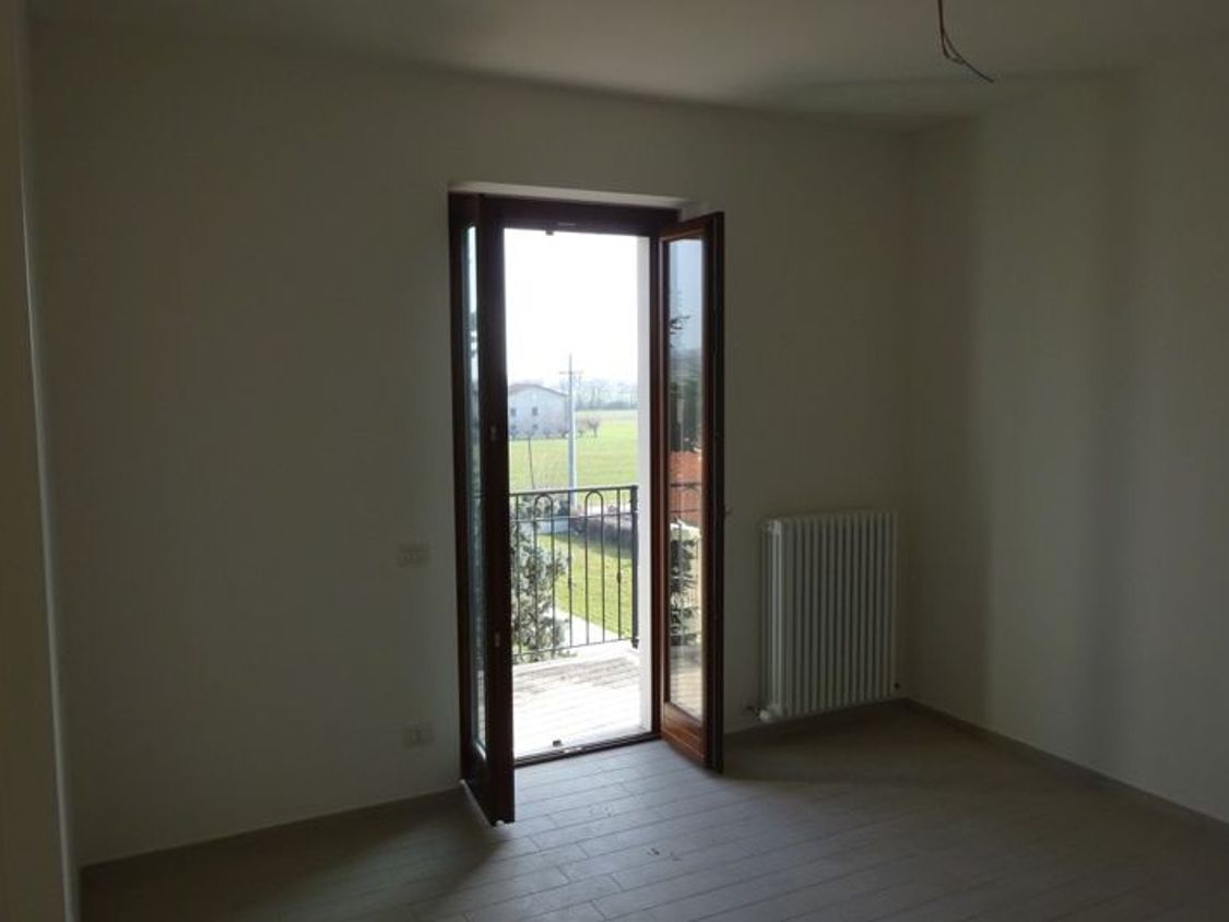 Asta Immobile Residenziale 6979: Appartamento con garage e posto auto