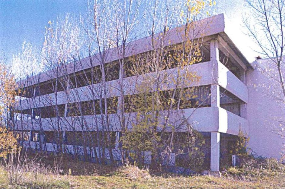 #7040 Complesso produttivo parzialmente edificato in vendita - foto 2