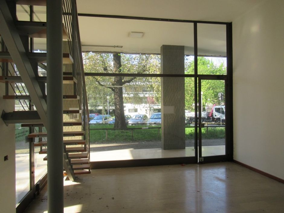 #7067 Locale commerciale su due livelli in vendita - foto 2