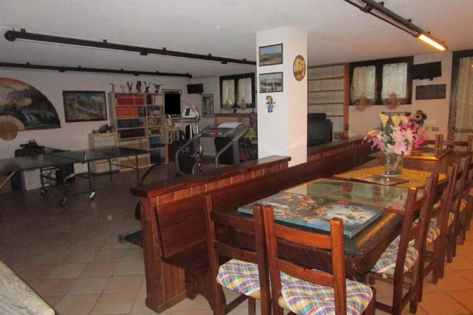 #7073 Capannone con appartamento e garage in vendita - foto 6