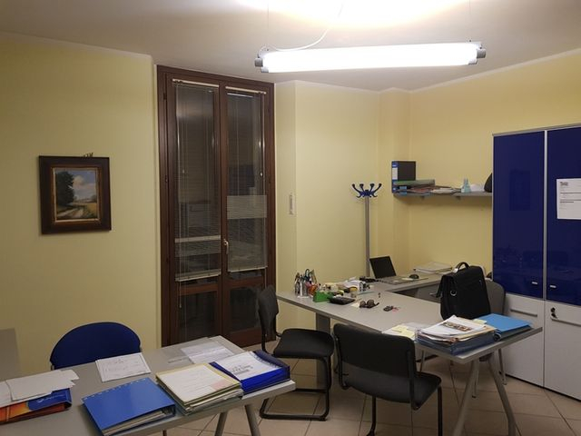 Grandi dimensioni in vendita