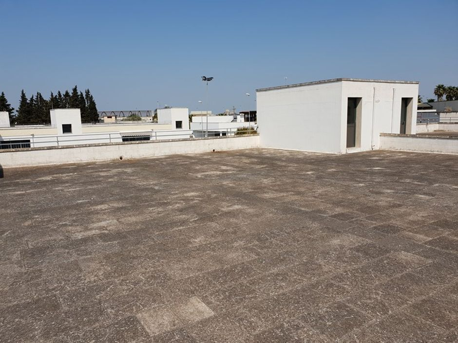 #7130 Laboratorio con corte privata (sub 9) e lastrico in vendita - foto 10