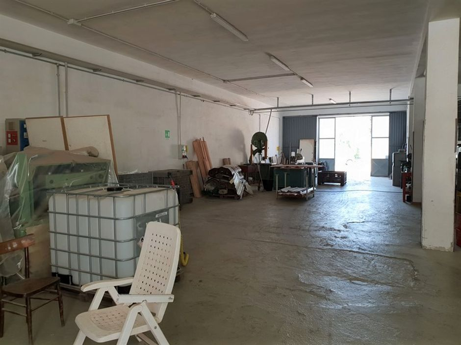 #7133 Laboratorio con deposito e porzione di piazzale in vendita - foto 3