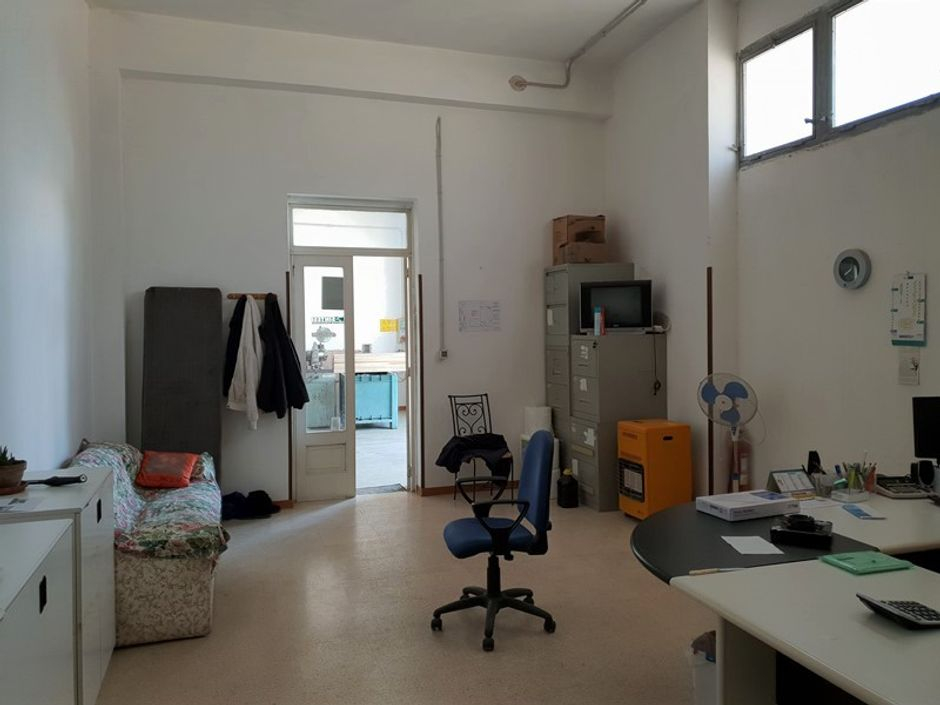 #7133 Laboratorio con deposito e porzione di piazzale in vendita - foto 6