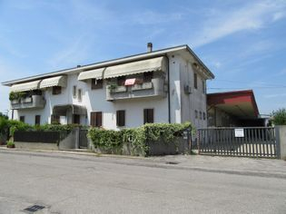Capannoni artigianali in vendita