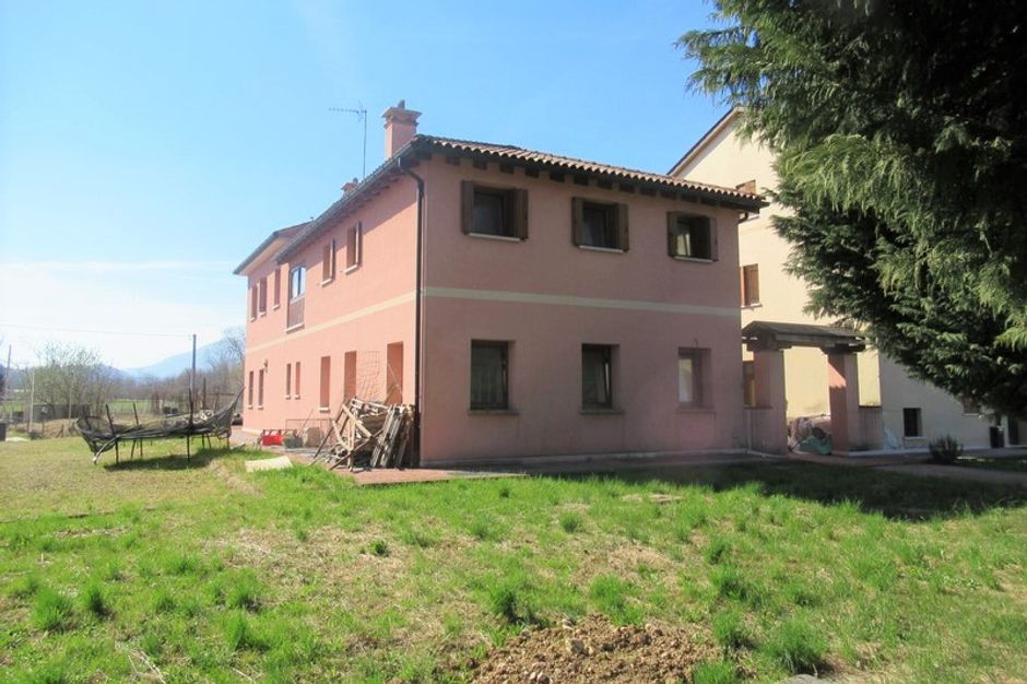 #7327 Negozio grezzo al piano terra con pertinenze in vendita - foto 10