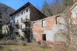 Abandoned accommodation and land - Lot 7331 (Auction 7331)