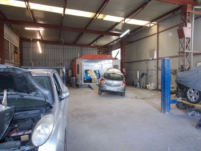 Fabbricati industriali in vendita