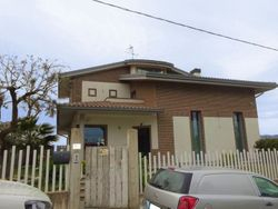 Independent villa with garage - Lot 7371 (Auction 7371)