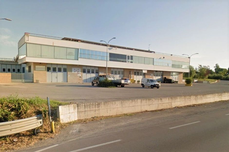 #7411 Locale artigianale piano terra uso magazzino in vendita - foto 12
